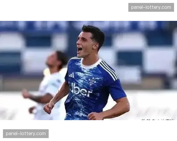 科莫客场2-0尤文图斯，法布雷加斯战术布置显成效