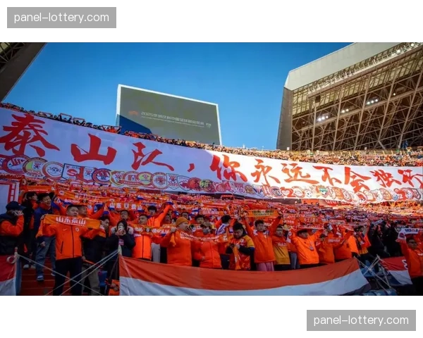 【2026年4月中超联赛·赛中·消息实时：山东泰山快速反击，陈蒲破门帮助球队取得领先